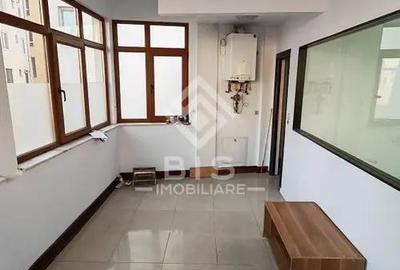 Spațiu comercial, de 90 mp, în Central - 5