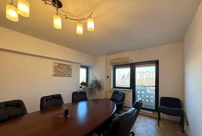 Apartament cu 3 camere decomandat, mobilat în P-ța Unirii - 8