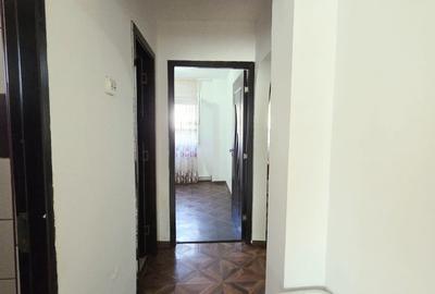 Apartament cu 3 camere semidecomandat în Micro 40 - 6
