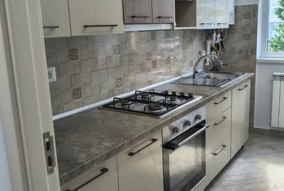 Apartament cu 2 camere decomandat în Izvoru - 4