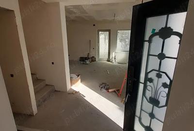 Casă cu 4 camere cu Teren 200 Mp în Cumpăna - 2