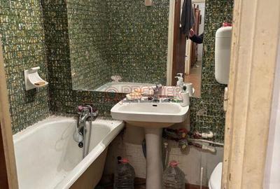 Apartament cu 4 camere decomandat în Berceni - 2