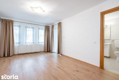Casă cu 4 camere cu Teren 536 Mp în Central - 2