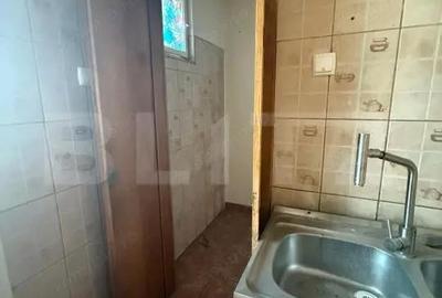 Apartament cu 4 camere semidecomandat în Central - 7