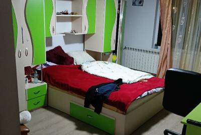 De inchiriat apartament 4 camere ultracentral - 1