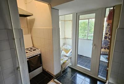 Apartament 2 camere, decomandat, etaj 1, zona Steaua, langa Shopping City - 7