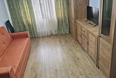 Apartament cu 3 camere decomandat în Micro 16 - 1