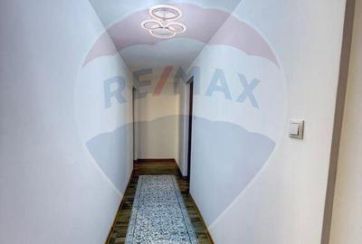 Apartament cu 3 camere semidecomandat în Central - 5