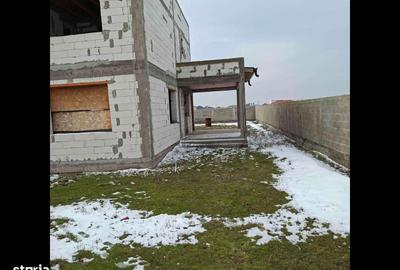 Casă cu 4 camere în Central - 14