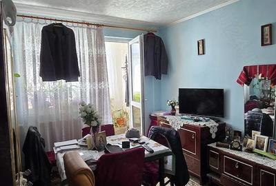 Apartament cu 3 camere semidecomandat în Central - 2