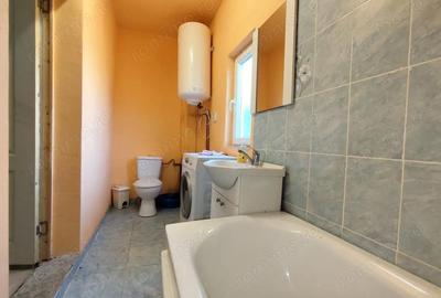 Casă cu 2 camere cu Teren 4600 Mp în Calea Mare - 1