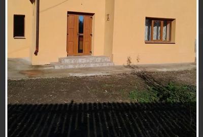 Casă cu Teren 5700 Mp în Stolniceni-Prăjescu - 1
