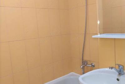 Ofer spre inchiriere garsoniera in zona Sebastian - 3