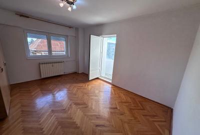 Birou sau rezidențial. 3 camere.75 mp.din 1991 Birou sau rezidențial. 3 camere.75 mp.din 1991 - 2