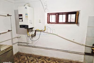 Casă cu 4 camere în Ungureni - 8