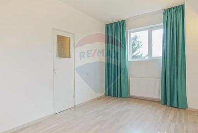 Spațiu comercial, de 400 mp, în Central - 9