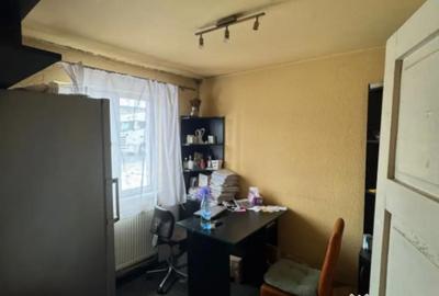 Spațiu comercial, de 380 mp, în Central - 15