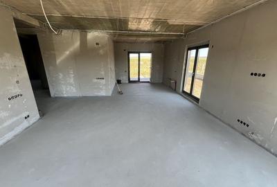 Casă cu 4 camere în Șura Mică - 12