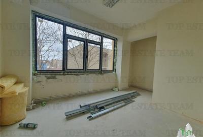 Spatiu Comercial Ultracentral 37 birouri in curs de apartamentare Constanta - 12