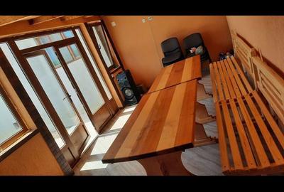 Casă cu 5 camere în Golești - 2