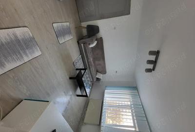 Apartament cu 2 camere semidecomandat în Micro 6 - 9