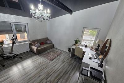 Casa renovata complet zona Mall - 9