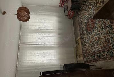 Apartament cu 2 camere semidecomandat în Micro I - 5