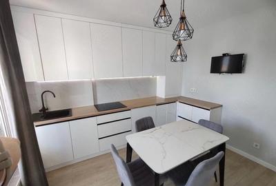 Apartament cu 2 camere decomandat în Titan