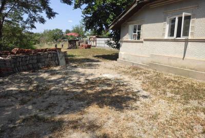 Casă cu 4 camere în Plătărești - 8