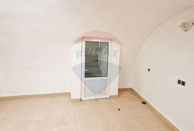 Spa?iu ultracentral versatil activita?i comerciale sau depozit - 3