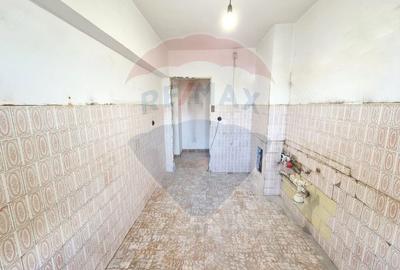 Apartament cu 4 camere decomandat în P-ța Unirii - 8