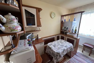 Apartament cu 3 camere în Micro 14 - 5