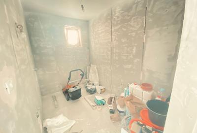 Duplex cu 4 camere si mansarda. Curte 250 mp. Comision 0 - 7