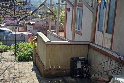 Casă cu 4 camere cu Teren 490 Mp în Traian - 10