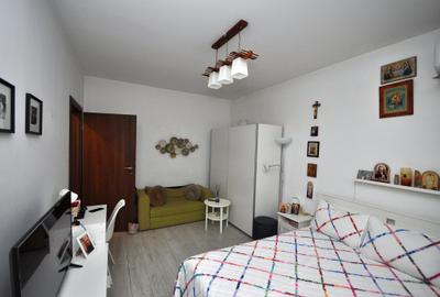 Drumul Taberei Ghencea Drumul Cooperativei garsoniera etaj 1, bloc nou - 5