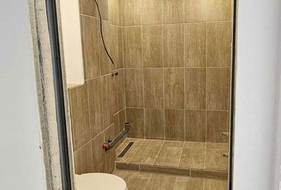 Apartament cu 2 camere decomandat în Micro 11 - 12