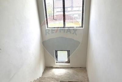 Casă individuală cu 6 camere cu Teren 459 Mp în Balotești - 8