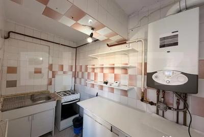 Apartament cu 2 camere decomandat în Calea București - 2