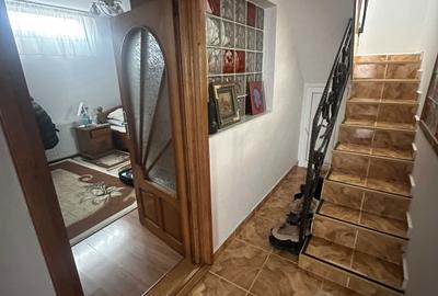 Casă cu 4 camere în Central - 5