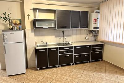 Apartament cu 3 camere decomandat, mobilat în Cetate - 16