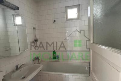 Casa cu 2 apartamente si teren generos-zona centrala, potent - 12