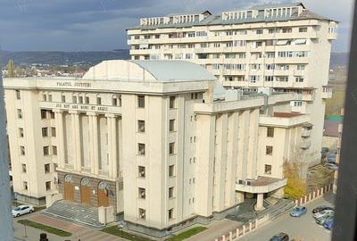 Apartament 3 camere Calea Bucure?ti Apartament 3 camere Calea Bucure?ti - 2