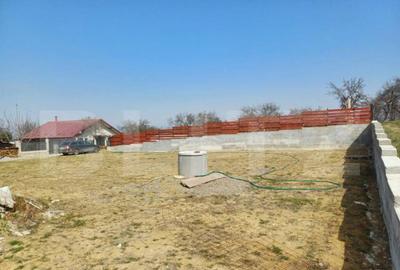 Teren de 1411 mp, în Central