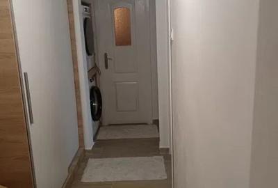 Apartament cu 3 camere decomandat în Poarta 6 - 19