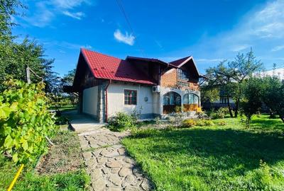 Casa superba central Valenii de Munte, curte 2031mp - 2