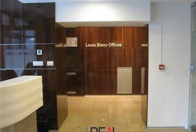 Spațiu comercial, de 150 mp, în P-ța Victoriei - 12