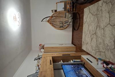 Apartament cu 4 camere decomandat în Cantemir - 2