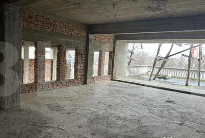 Casă cu 7 camere cu Teren 900 Mp în Dorohoi - 8