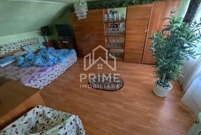 Casă cu 4 camere cu Teren 380 Mp în Central - 2