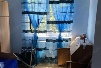 Apartament 3 camere de vanzare , decomandat , Carpati 1 , et. 2 , 53.000 euro neg. - 5